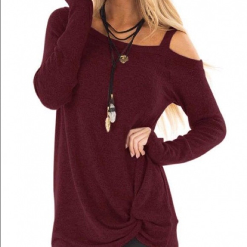 💌PREORDER💌Sweater with Shoulder Cutouts - Picture 6 of 8